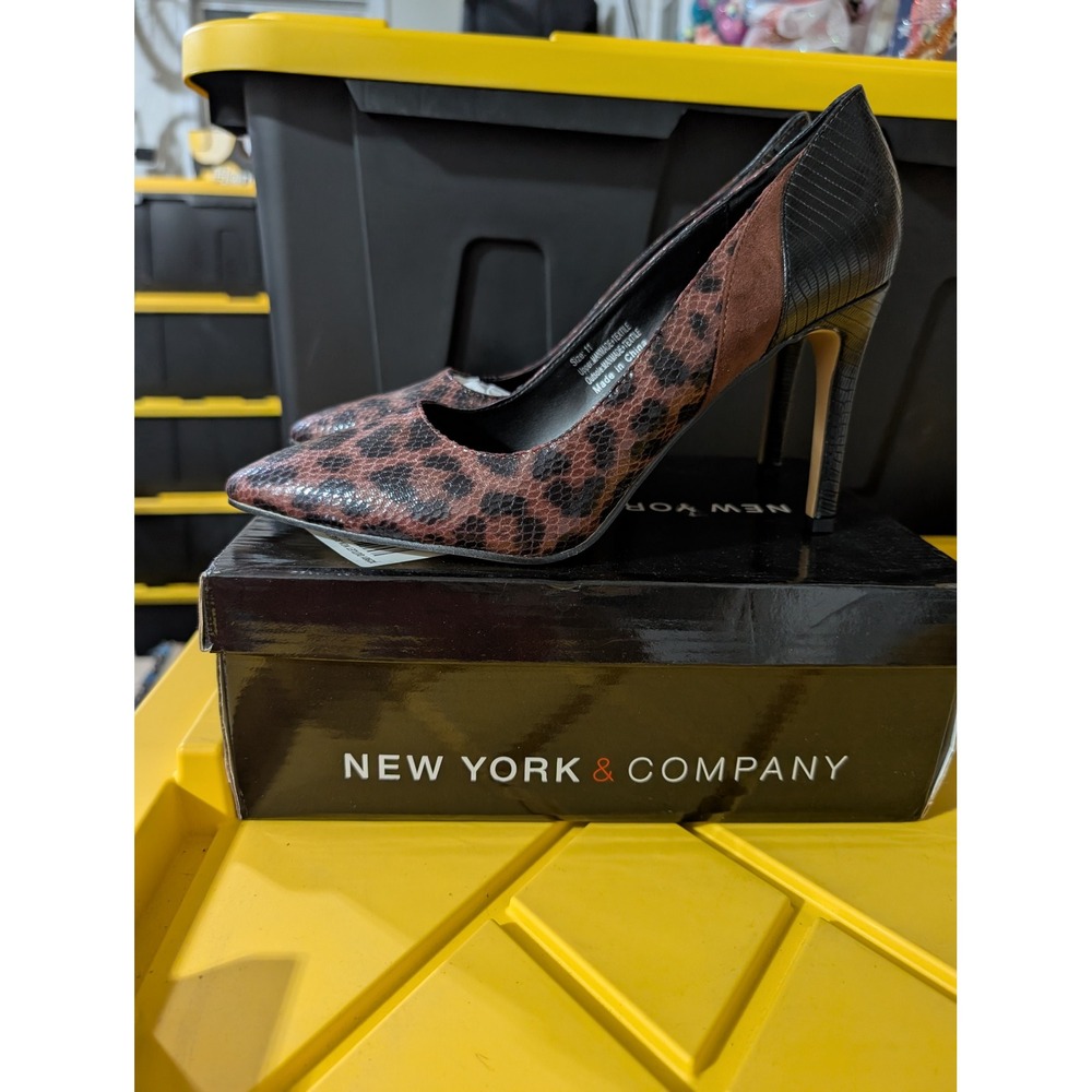 New York & Company Madison Leopard Print Lizard Embossed Pumps Black Brown 11